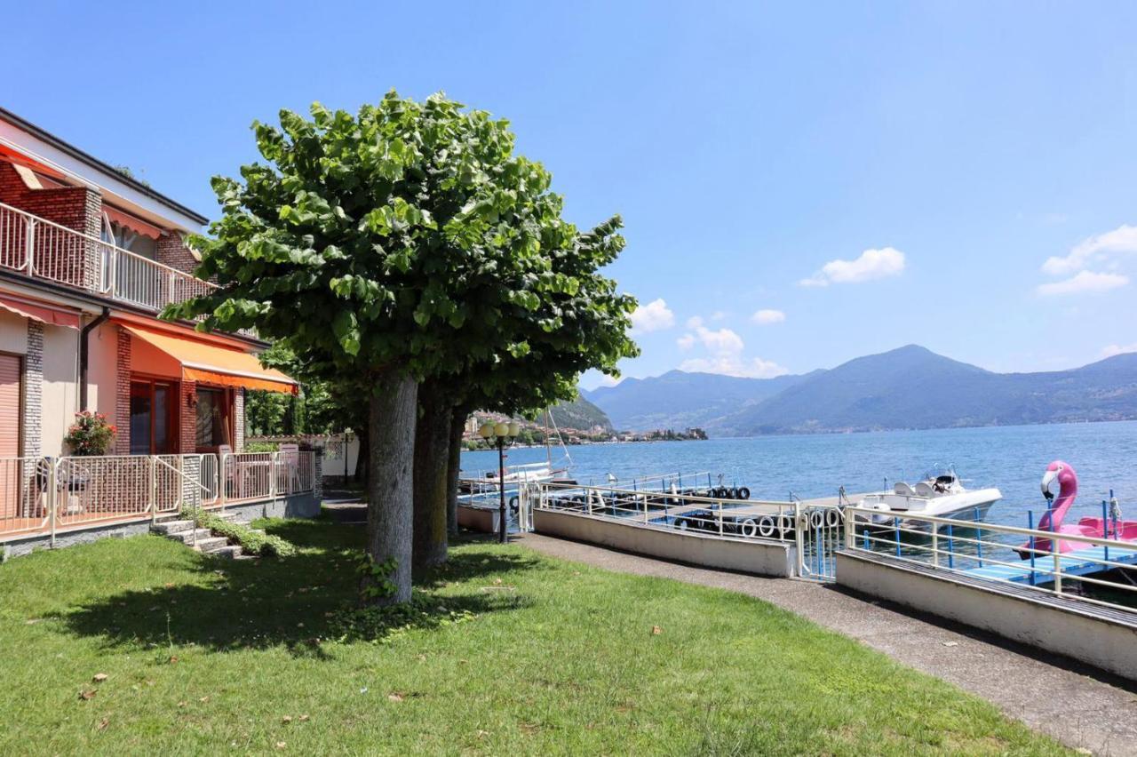 La Finestra "Sul Lago" Predore Exterior foto