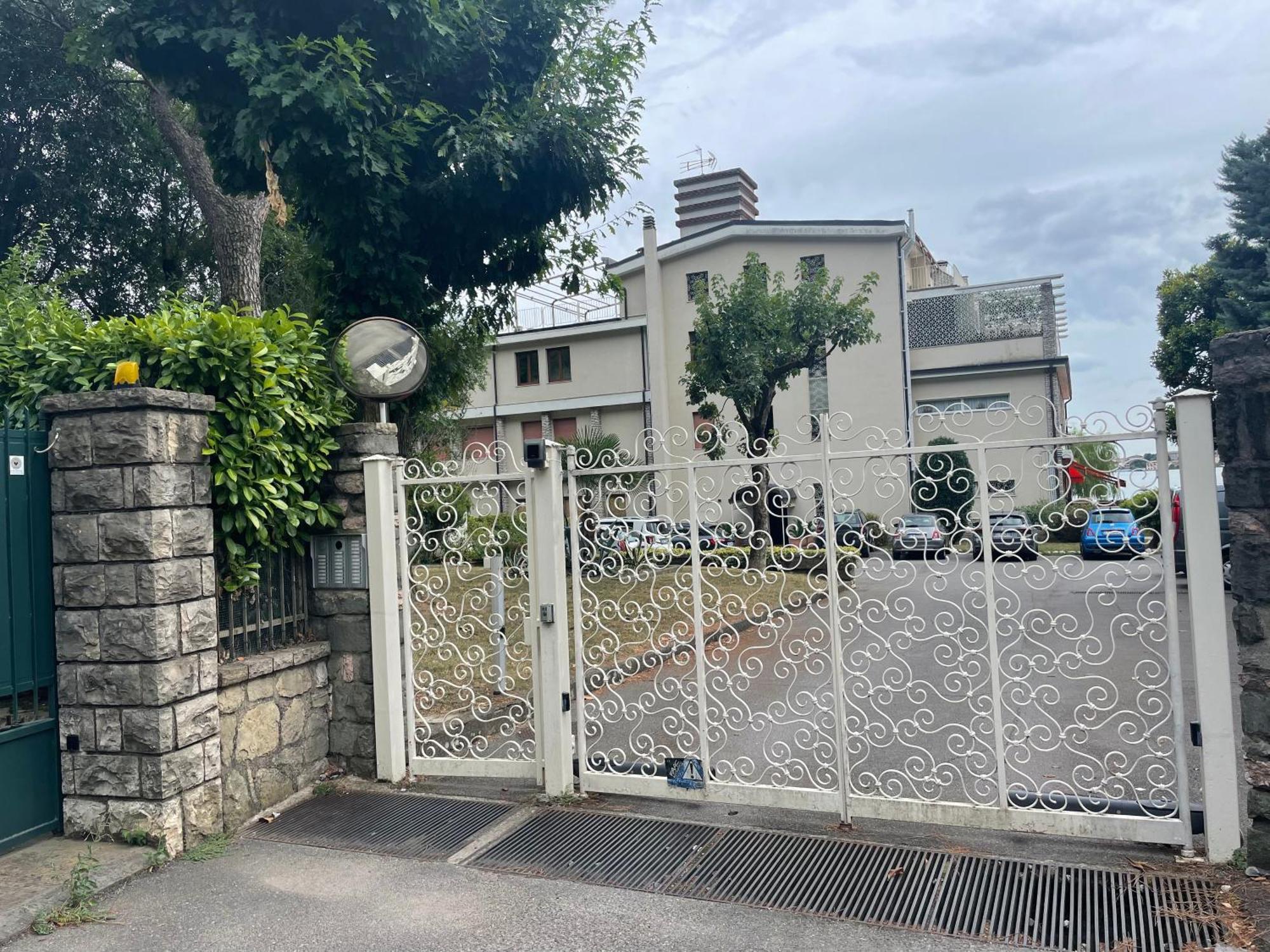 La Finestra "Sul Lago" Predore Exterior foto